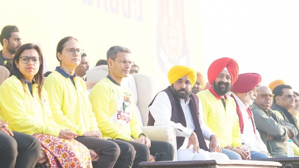 ਮੁੱਖ ਮੰਤਰੀ ਨੇ ਸੰਬੋਧਨ ਕਰਦਿਆਂ ਕਿਹਾ ਕਿ ਪੰਜਾਬ ਵਿੱਚ ਸਭ ਤੋਂ ਵੱਧ ਸ਼ਹੀਦ ਹੋਏ ਹਨ ਅਤੇ ਅੱਜ ਸ਼ਹੀਦਾਂ ਦੀ ਧਰਤੀ ਤੋਂ ਨਸ਼ਾ ਖਤਮ ਕਰਨਾ ਹੈ। ਪੰਜਾਬ ਦੀ ਧਰਤੀ 'ਤੇ ਤਲਵਾਰਾਂ ਤੇ ਤੀਰਾਂ ਦੇ ਹਮਲੇ ਸਹਿ ਚੁੱਕੇ ਹਨ। ਹੁਣ ਨਸ਼ੇ ਦਾ ਹਮਲਾ ਵੀ ਪੰਜਾਬ ਦੀ ਧਰਤੀ ਤੋਂ ਹੀ ਹੋਇਆ ਹੈ।