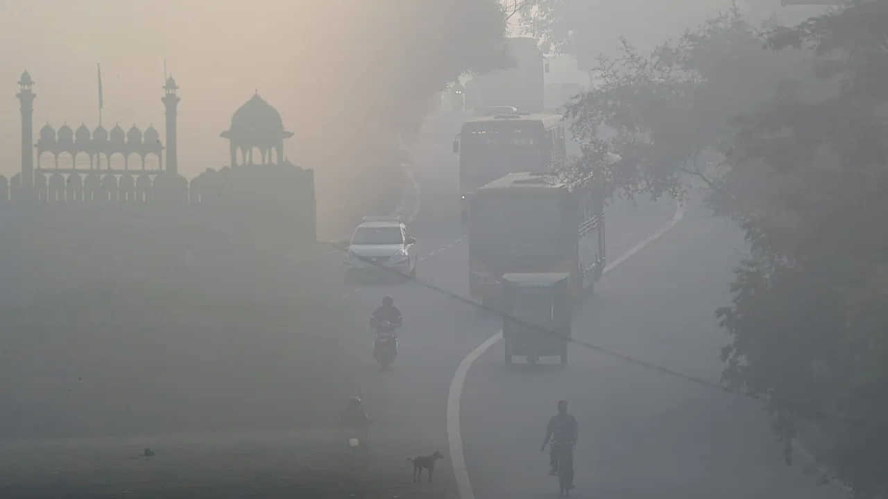 Stubble Burning: ਪੰਜਾਬ ਚ ਪਰਾਲੀ ਸਾੜਨ ਕਾਰਨ ਦਿੱਲੀ ਦੀ ਆਬੋ ਹਵਾ ਖ਼ਰਾਬ, ਹਾਲੇ ਨਹੀਂ ਮਿਲੇਗੀ ਰਾਹਤ