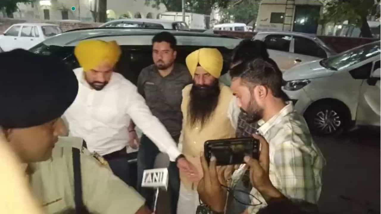 ਆਪ ਵਿਧਾਇਕ ਗੱਜਣਮਾਜਰਾ ਦੀ ਮੁਹਾਲੀ ਕੋਰਟ ਚ ਪੇਸ਼ੀ, ਵਧਿਆ 3 ਦਿਨ ਦਾ ਰਿਮਾਂਡ, ਬੈਂਕ ਫਰਾਡ ਮਾਮਲੇ ਚ ਹੋਈ ਸੀ ਗ੍ਰਿਫਤਾਰੀ