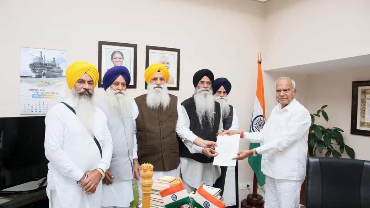 ਬੰਦੀ ਸਿੰਘਾਂ ਦੀ ਰਿਹਾਈ ਲਈ ਉਪਰਾਲੇ ਤੇਜ਼, ਐੱਸਜੀਪੀਸੀ ਦੇ ਵਫਦ ਨੇ ਰਾਜਪਾਲ ਨਾਲ ਕੀਤੀ ਮੁਲਾਕਾਤ