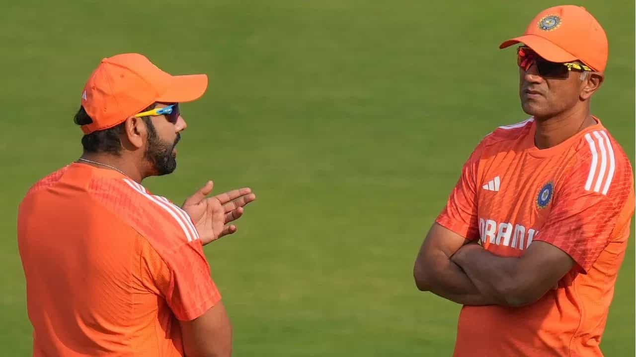 World Cup Final: ਫੈਨਸ ਨੂੰ ਇਕ ਹੋਰ ਝਟਕਾ, ਭਾਰਤ ਦੀ ਹਾਰ ਦੇ ਨਾਲ ਹੀ ਮੁੱਖ ਕੋਚ ਦ੍ਰਾਵਿੜ ਦਾ ਕਰਾਰ ਵੀ ਖਤਮ