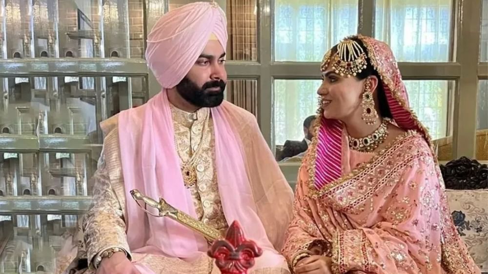 ਕਰਨ ਦੀ ਪਤਨੀ ਪਟਿਆਲਾ ਦੇ ਮਸ਼ਹੂਰ ਨੇਤਾ ਮਨਿੰਦਰ ਰੰਧਾਵਾ ਦੀ ਬੇਟੀ ਹੈ। ਮਨਿੰਦਰ ਰੰਧਾਵਾ ਫੌਜ ਵਿੱਚ ਸੇਵਾ ਨਿਭਾਅ ਚੁੱਕੇ ਹਨ। ਇਸ ਸਮੇਂ ਉਹ ਪੰਜਾਬ ਰੱਖਿਆ ਸੇਵਾ ਭਲਾਈ ਵਿਭਾਗ ਵਿੱਚ ਡਿਪਟੀ ਡਾਇਰੈਕਟਰ ਵਜੋਂ ਸੇਵਾਵਾਂ ਨਿਭਾਅ ਰਹੇ ਹਨ।