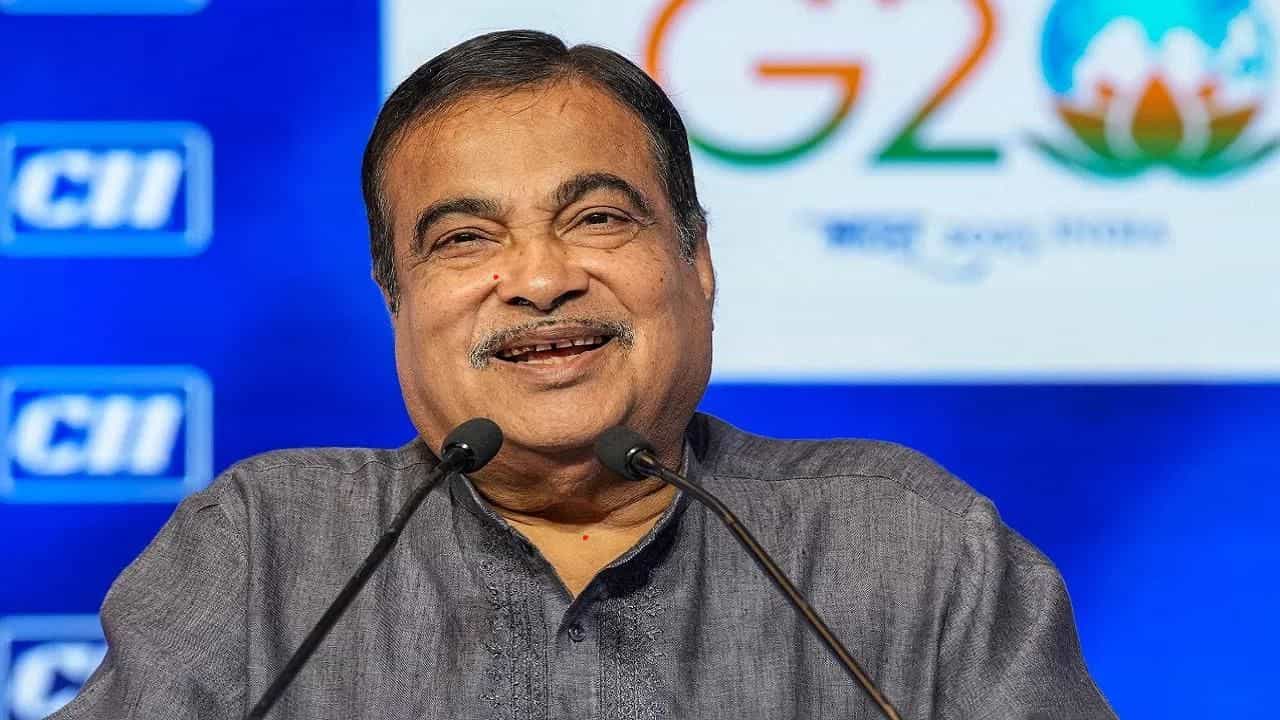 ਹੁਸ਼ਿਆਰਪੁਰ ਦੌਰੇ ਤੇ ਨਿਤਿਨ ਗਡਕਰੀ, 1553 ਕਰੋੜ ਰੁਪਏ ਦਾ ਦੇਣਗੇ ਤੋਹਫਾ, ਫਗਵਾੜਾ-ਹੁਸ਼ਿਆਰਪੁਰ ਮਾਰਗ ਬਣੇਗਾ ਫੌਰ ਲੇਨ