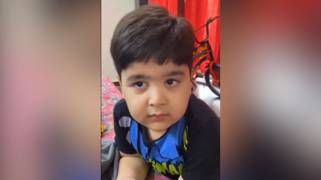 Trending Video: Thar ਦਾ ਦੀਵਾਨਾ ਹੈ ਇਹ ਛੋਟਾ ਬੱਚਾ, ਆਨੰਦ ਮਹਿੰਦਰਾ ਨੇ ਟਵੀਵਰ ‘ਤੇ ਵੀਡੀਓ ਕੀਤੀ ਸ਼ੇਅਰ Trending Video: Thar ਦਾ ਦੀਵਾਨਾ ਹੈ ਇਹ ਛੋਟਾ ਬੱਚਾ, ਆਨੰਦ ਮਹਿੰਦਰਾ ਨੇ ਟਵੀਵਰ ‘ਤੇ ਵੀਡੀਓ ਕੀਤੀ ਸ਼ੇਅਰ