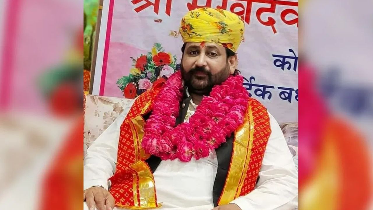 2 ਸਾਲ ਤੋਂ ਮਿਲ ਰਹੀ ਸੀ ਧਮਕੀ, ਸ਼ਾਂਤ ਬੈਠੇ ਰਹੇ ਗਹਿਲੋਤ.. ਸੁਖਦੇਵ ਸਿੰਘ ਗੋਗਾਮੇੜੀ ਦੀ ਪਤਨੀ ਲਗਾਏ ਇਹ ਵੱਡੇ ਇਲਜ਼ਾਮ 2 ਸਾਲ ਤੋਂ ਮਿਲ ਰਹੀ ਸੀ ਧਮਕੀ, ਸ਼ਾਂਤ ਬੈਠੇ ਰਹੇ ਗਹਿਲੋਤ.. ਸੁਖਦੇਵ ਸਿੰਘ ਗੋਗਾਮੇੜੀ ਦੀ ਪਤਨੀ ਲਗਾਏ ਇਹ ਵੱਡੇ ਇਲਜ਼ਾਮ