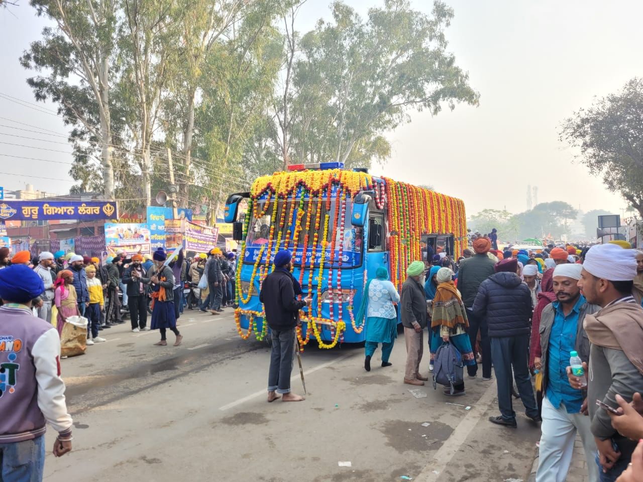 ਦਸਮ ਪਿਤਾ ਸ੍ਰੀ ਗੁਰੂ ਗੋਬਿੰਦ ਸਿੰਘ ਜੀ ਦੇ ਛੋਟੇ ਸਾਹਿਬਜ਼ਾਦਿਆਂ ਬਾਬਾ ਜ਼ੋਰਾਵਰ ਸਿੰਘ, ਬਾਬਾ ਫਤਹਿ ਸਿੰਘ ਤੇ ਮਾਤਾ ਗੁਜਰੀ ਜੀ ਦੀ ਲਾਸਾਨੀ ਸ਼ਹਾਦਤ ਸਮਰਪਿਤ ਫਤਿਹਗੜ੍ਹ ਸਾਹਿਬ ਵਿਖੇ ਲੱਗਣ ਵਾਲੇ ਸਲਾਨਾ ਸ਼ਹੀਦੀ ਜੋੜ ਮੇਲਾ ਦੀ ਸ਼ੁਰੂਆਤ ਅੱਜ ਗੁਰਦੁਆਰਾ ਸ੍ਰੀ ਜੌਤੀ ਸਰੂਪ ਸਾਹਿਬ ਵਿਖੇ ਸ੍ਰੀ ਅਖੰਡ ਪਾਠ ਸਾਹਿਬ ਦੀ ਅਰੰਭਤਾ ਨਾਲ ਹੋਈ।