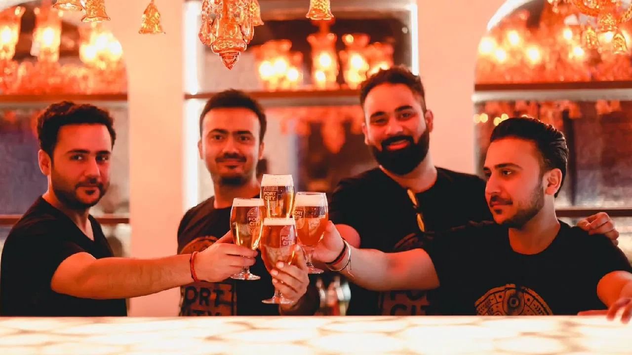 ਨੋਇਡਾ ਵਾਸੀਆਂ ਨੇ 9 ਮਹੀਨਿਆਂ ‘ਚ ਪੀਤੀ 1308 ਕਰੋੜ ਦੀ ਸ਼ਰਾਬ, ਨਵੇਂ ਸਾਲ ‘ਤੇ ਟੁੱਟੇਗਾ ਰਿਕਾਰਡ!