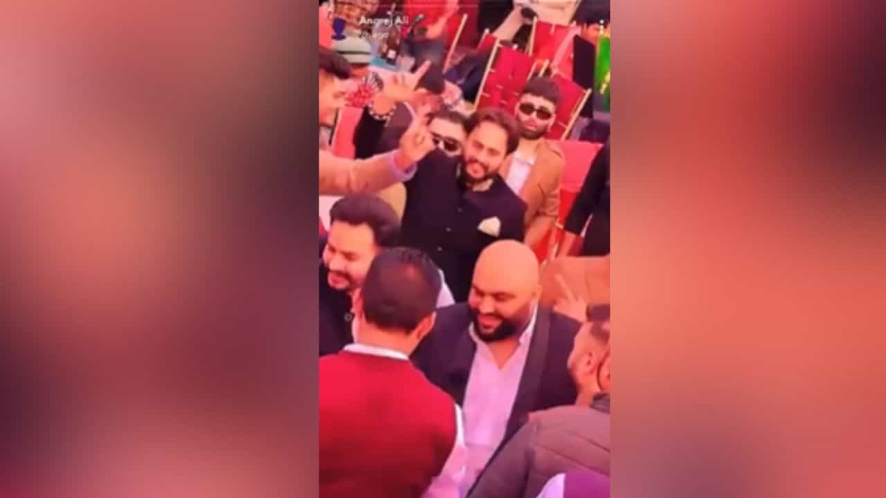 ਜੇਲ੍ਹ ਚ ਬੰਦ ਕਾਂਗਰਸੀ ਆਗੂ ਵਿਆਹ ਚ ਪਾ ਰਿਹਾ ਭੰਗੜਾ, ਵੀਡੀਓ ਹੋਇਆ ਵਾਇਰਲ