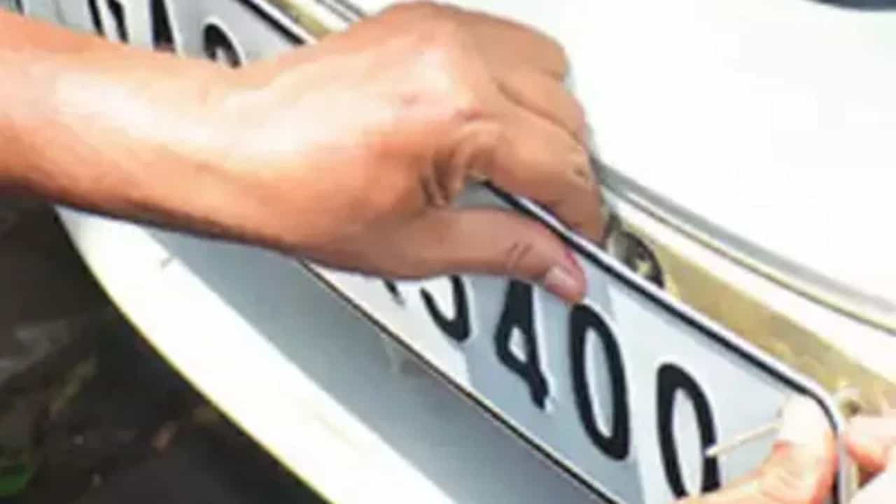 ਚੰਡੀਗੜ੍ਹ ਚ 36 ਲੱਖ ਦਾ ਵਿਕਿਆ 0001, ਫੈਂਸੀ ਨੰਬਰਾਂ ਨੇ ਤੋੜੇ ਰਿਕਾਰਡ ਚੰਡੀਗੜ੍ਹ ਚ 36 ਲੱਖ ਦਾ ਵਿਕਿਆ 0001, ਫੈਂਸੀ ਨੰਬਰਾਂ ਨੇ ਤੋੜੇ ਰਿਕਾਰਡ