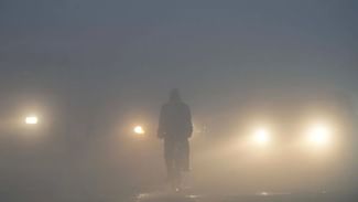 Weather Update: ਮੌਸਮ ਵਿਭਾਗ ਵੱਲੋਂ ਪੰਜਾਬ ‘ਚ ਰੈੱਡ ਅਲਰਟ ਜਾਰੀ, ਕਈ ਹਿੱਸਿਆਂ ‘ਚ ਜ਼ੀਰੋ ਵਿਜ਼ੀਬਲਿਟੀ