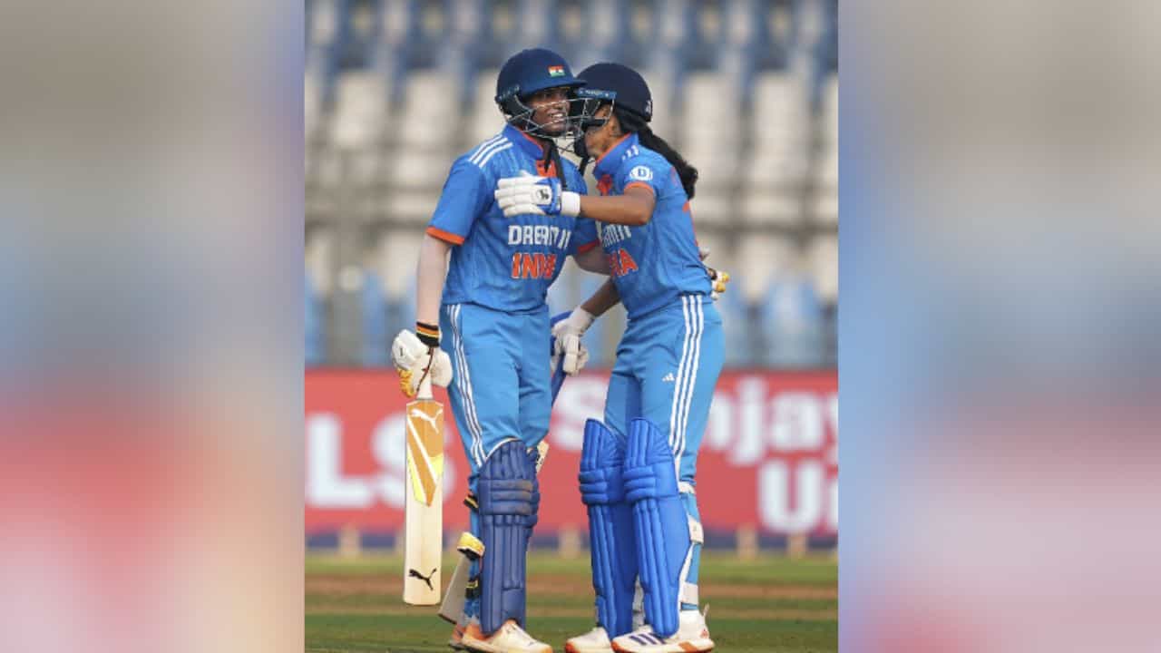 ਭਾਰਤੀ ਟੀਮ ਦੀ ਸੀਰੀਜ਼ ਚ ਖ਼ਰਾਬ ਸ਼ੁਰੂਆਤ, 6 ਵਿਕਟਾਂ ਨਾਲ ਜਿੱਤਿਆ ਆਸਟ੍ਰੇਲੀਆ