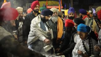 ਸਫ਼ਰ ਏ ਸ਼ਹਾਦਤ ਨਗਰ ਕੀਰਤਨ ‘ਚ ਸਿੱਖਿਆ ਮੰਤਰੀ ਹਰਜੋਤ ਬੈਂਸ ਨੇ ਕੀਤੀ ਸੇਵਾ