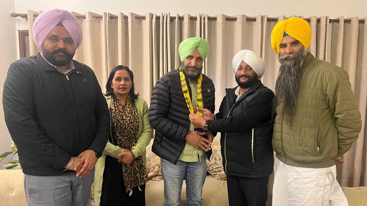 ਚੰਡੀਗੜ੍ਹ ਮੇਅਰ ਚੋਣ ਤੋਂ ਪਹਿਲਾਂ BJP ਨੂੰ ਝਟਕਾ, ਇੱਕ ਕਾਉਂਸਲਰ AAP ਚ ਸ਼ਾਮਲ