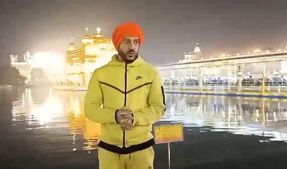 ਆਪਣੇ 30 ਸਾਲ ਦੇ ਕਰੀਅਰ ਵਿੱਚ ਕਈ ਸੁਪਰਹਿੱਟ ਗੀਤ ਦੇਣ ਵਾਲੇ ਜੈਜ਼ੀ ਨੇ ਆਪਣੇ ਪ੍ਰਸ਼ੰਸਕਾਂ ਨੂੰ ਸਾਰੇ ਧਰਮਾਂ ਦਾ ਸਤਿਕਾਰ ਕਰਨ ਦੀ ਸਲਾਹ ਦਿੱਤੀ ਹੈ।