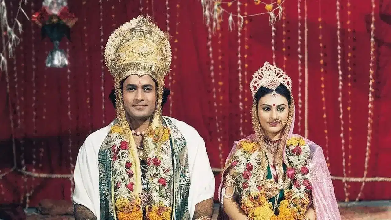 Ramayan Controversy: ਰਾਮਾਨੰਦ ਸਾਗਰ ਦੀ ਰਾਮਾਇਣ ਚ ਸੀਤਾ ਦੇ ਕੱਪੜਿਆਂ ਤੇ ਕਿਉਂ ਹੋਇਆ ਸੀ ਵਿਵਾਦ? ਸਰਕਾਰ ਨੇ ਬਦਲਵਾ ਦਿੱਤੀ ਸੀ ਡਰੈੱਸ