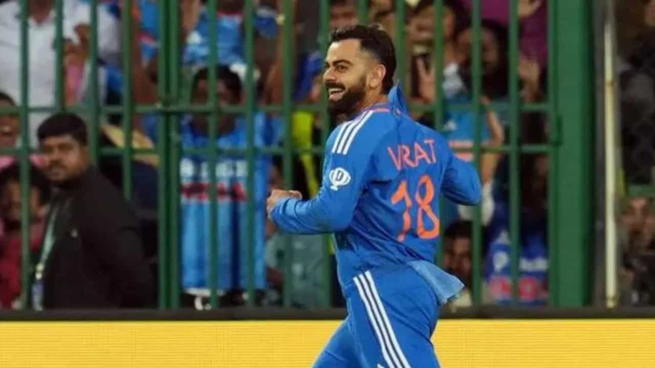 Video: ਕੋਹਲੀ ਵਾਂਗ ਅੱਧਾ ਕੰਮ ਕਰ ਲਓ... ਭਾਰਤੀ ਕੋਚ ਨੇ ਡਰੈਸਿੰਗ ਰੂਮ ਚ ਅਜਿਹਾ ਕਿਉਂ ਕਿਹਾ?