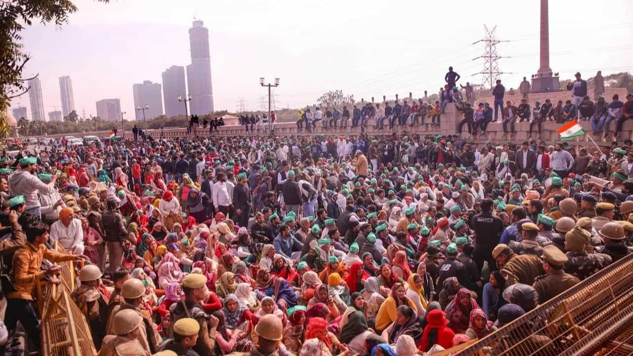 Delhi Farmer Protest: ਸਰਕਾਰ ਨੇ ਮੰਨੀਆਂ ਕਿਸਾਨਾਂ ਦੀਆਂ ਮੰਗਾਂ, ਹੜਤਾਲ ਖਤਮ; ਸਰਹੱਦ ਤੇ ਅਜੇ ਵੀ ਜਾਮ