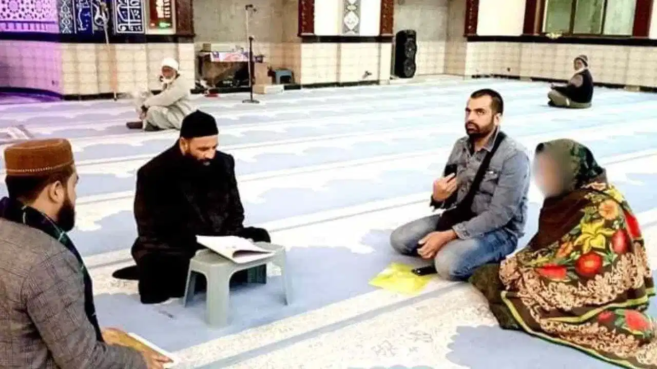 ਇੱਕ ਹੋਰ ਅੰਜੂ ਦੀ ਕਹਾਣੀ... ਪੰਜਾਬ ਦੀ ਜਸਪ੍ਰੀਤ ਬਣੀ ਜ਼ੈਨਬ, ਪਾਕਿਸਤਾਨ ਚ ਕਰਵਾਇਆ ਅਲੀ ਨਾਲ ਵਿਆਹ ਇੱਕ ਹੋਰ ਅੰਜੂ ਦੀ ਕਹਾਣੀ... ਪੰਜਾਬ ਦੀ ਜਸਪ੍ਰੀਤ ਬਣੀ ਜ਼ੈਨਬ, ਪਾਕਿਸਤਾਨ ਚ ਕਰਵਾਇਆ ਅਲੀ ਨਾਲ ਵਿਆਹ