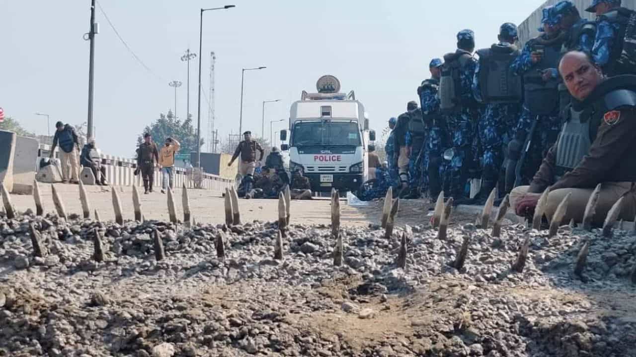 ਕਿਸਾਨ ਦੁਪਹਿਰ ਤੋਂ ਬਾਅਦ ਪਹੁੰਚ ਸਕਦੇ ਹਨ ਦਿੱਲੀ, ਰਾਜਧਾਨੀ ਹੋਈ ਕਿਲ੍ਹੇ ਵਿੱਚ ਤਬਦੀਲ