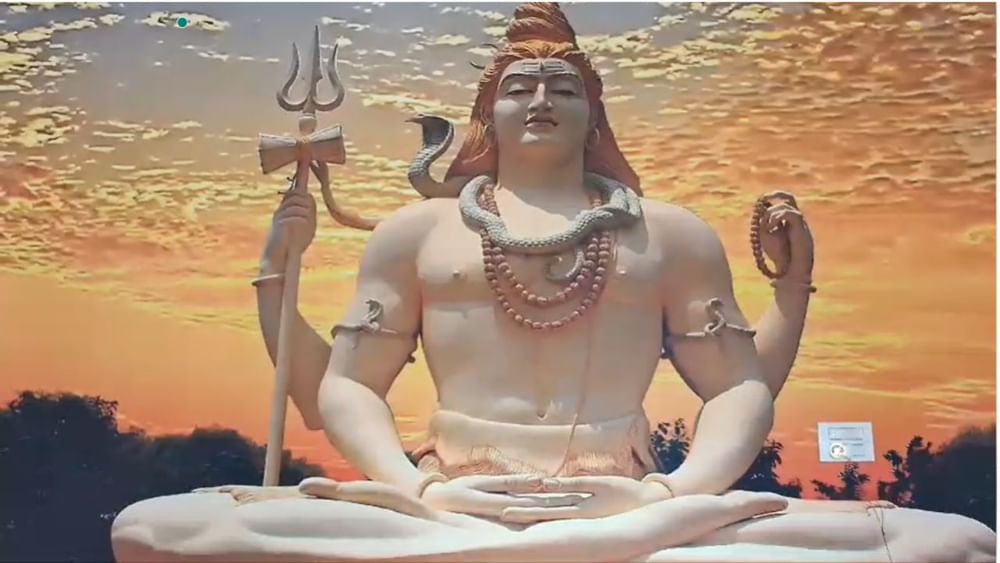 ਪੂਰੇ ਦੇਸ਼ ਦੇ ਨਾਲ-ਨਾਲ ਪੰਜਾਬ, ਚੰਡੀਗੜ੍ਹ, ਹਰਿਆਣਾ, ਅਤੇ ਹਿਮਾਚਲ ਵਿੱਚ ਸ਼ੁੱਕਰਵਾਰ ਨੂੰ ਮਹਾਸ਼ਿਵਰਾਤਰੀ ਦਾ ਤਿਉਹਾਰ ਮਨਾਇਆ ਜਾ ਰਿਹਾ ਹੈ। ਮੰਦਰਾਂ ਨੂੰ ਰੌਸ਼ਨੀਆਂ ਨਾਲ ਸਜਾਇਆ ਗਿਆ ਹੈ।