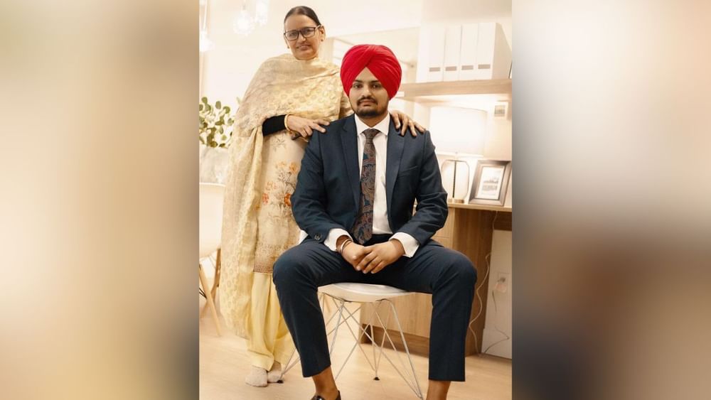 Sidhu Moosewala: ਮੂਸੇਵਾਲਾ ਦੀ ਮਾਂ ਹਸਪਤਾਲ ‘ਚ ਦਾਖਲ, IVF ਤਕਨੀਕ ਨਾਲ ਬੱਚੇ ਨੂੰ ਦੇਣਗੇ ਜਨਮ