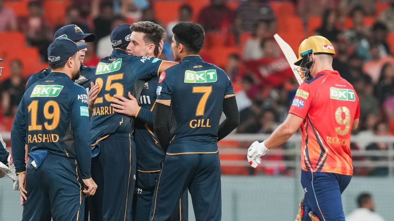 IPL 2024: ਆਪਣੇ ਹੋਮ ਗਰਾਉਂਡ ਚ ਗੁਜਰਾਤੀਆਂ ਅੱਗੇ ਢੇਰ ਹੋਏ ਪੰਜਾਬ ਦੇ ‘ਸ਼ੇਰ’ IPL 2024: ਆਪਣੇ ਹੋਮ ਗਰਾਉਂਡ ਚ ਗੁਜਰਾਤੀਆਂ ਅੱਗੇ ਢੇਰ ਹੋਏ ਪੰਜਾਬ ਦੇ ‘ਸ਼ੇਰ’