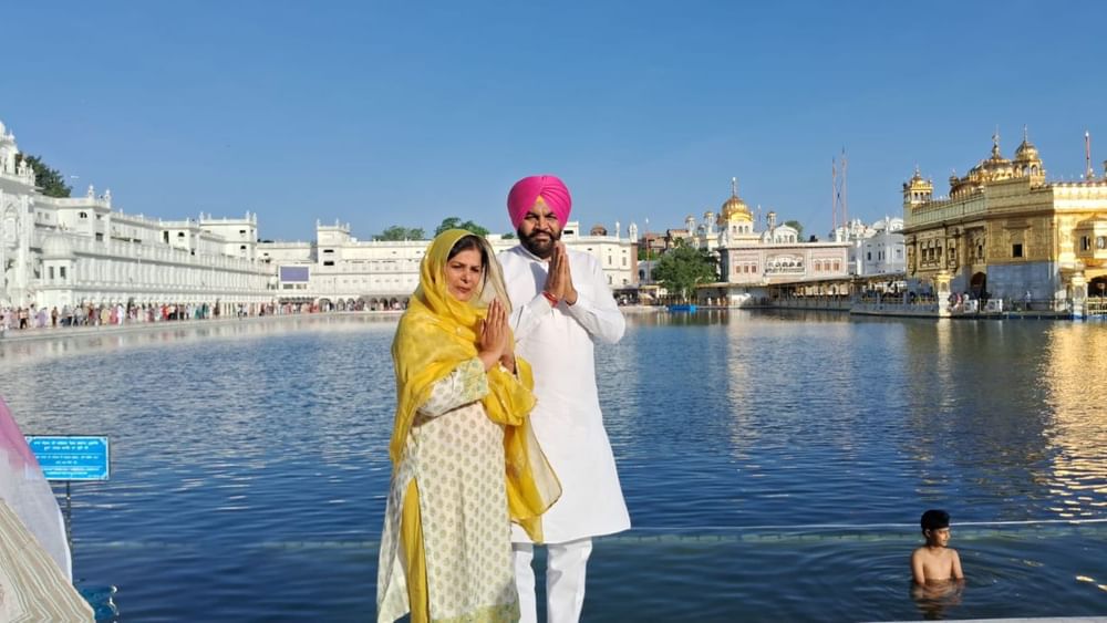 ਔਜਲਾ ਨੇ ਕਿਹਾ ਕਿ ਉਨ੍ਹਾਂ ਦੇ ਸਮਰਥਕ ਅਤੇ ਲੋਕ ਉਨ੍ਹਾਂ ਦੇ ਨਾਲ ਹਨ ਅਤੇ ਉਨ੍ਹਾਂ ਨੂੰ ਪੂਰਾ ਭਰੋਸਾ ਹੈ ਕਿ ਇਹ ਸਮਰਥਕ ਅਤੇ ਲੋਕ ਉਨ੍ਹਾਂ ਨੂੰ ਜਿੱਤ ਵੱਲ ਲੈ ਕੇ ਜਾਣਗੇ। ਟਿਕਟ ਮਿਲਣ 'ਤੇ ਉਨ੍ਹਾਂ ਨੇ ਹੈਟ੍ਰਿਕ ਬਣਾਈ ਹੈ, ਹੁਣ ਜਿੱਤ ਹਾਸਲ ਕਰਨ 'ਤੇ ਹੈਟ੍ਰਿਕ ਵੀ ਲਗਾਵਾਂਗੇ।