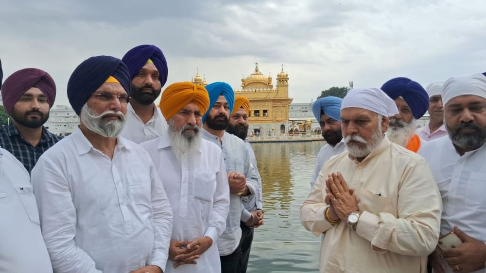 ਕਾਂਗਰਸ ਪਾਰਟੀ ਛੱਡ ਸ਼੍ਰੋਮਣੀ ਅਕਾਲੀ ਦਲ ਪਾਰਟੀ ਵਿੱਚ ਸ਼ਾਮਿਲ ਹੋਏ ਮਹਿੰਦਰ ਸਿੰਘ ਕੇਪੀ ਨੂੰ ਐਲਾਨਿਆ ਜਲੰਧਰ ਤੋਂ ਲੋਕ ਸਭਾ ਦਾ ਅਕਾਲੀ ਦਲ ਨੇ ਉਮੀਦਵਾਰ ਐਲਾਨਿਆ ਹੈ।