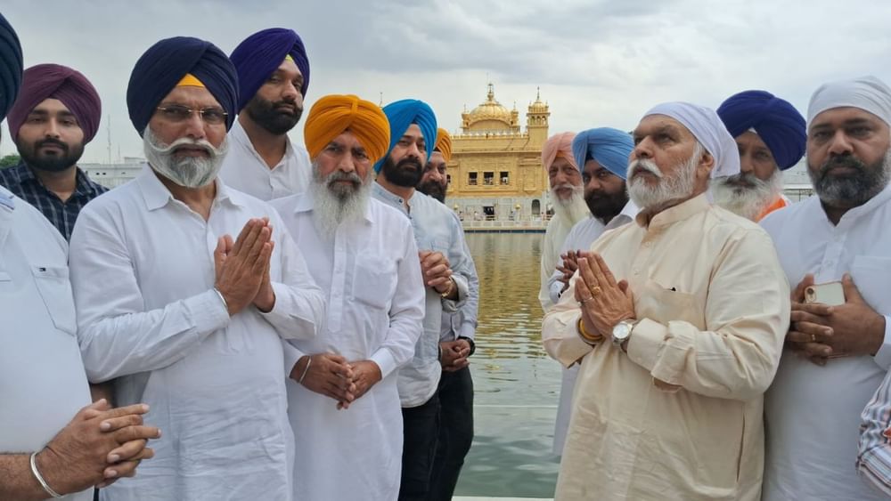 ਇਸ ਮੌਕੇ ਮਹਿੰਦਰ ਸਿੰਘ ਕੇਪੀ ਨੇ ਗੁਰੂ ਘਰ ਵਿੱਚ ਮੱਥਾ ਟੇਕਿਆ ਤੇ ਸਰਬਤ ਦੇ ਭਲੇ ਦੀ ਅਰਦਾਸ ਕੀਤੀ ਅਤੇ ਟਿਕਟ ਮਿਲਣ ਲਈ ਵਾਹਿਗੁਰੂ ਦਾ ਸ਼ੁਕਰਾਨਾ ਅਦਾ ਕੀਤਾ।