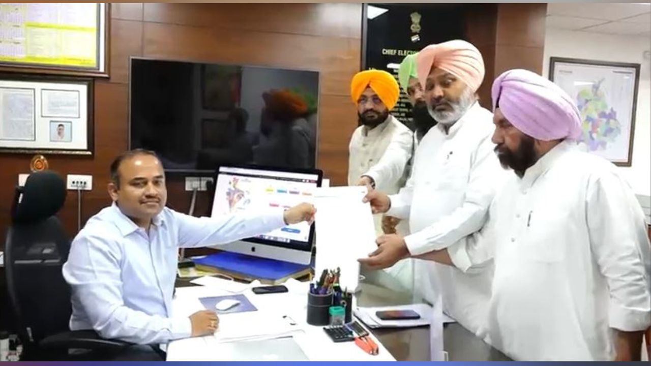 ਪੰਜਾਬ ਬਚਾਓ ਯਾਤਰਾ ਦੌਰਾਨ ਬੱਚੇ ਤੋਂ ਨਾਅਰੇ ਲਗਵਾਉਣ ਦਾ ਮਾਮਲਾ, AAP ਨੇ ਸੁਖਬੀਰ ਬਾਦਲ ਖਿਲਾਫ ਚੋਣ ਕਮਿਸ਼ਨ ਨੂੰ ਕੀਤੀ ਸ਼ਿਕਾਇਤ