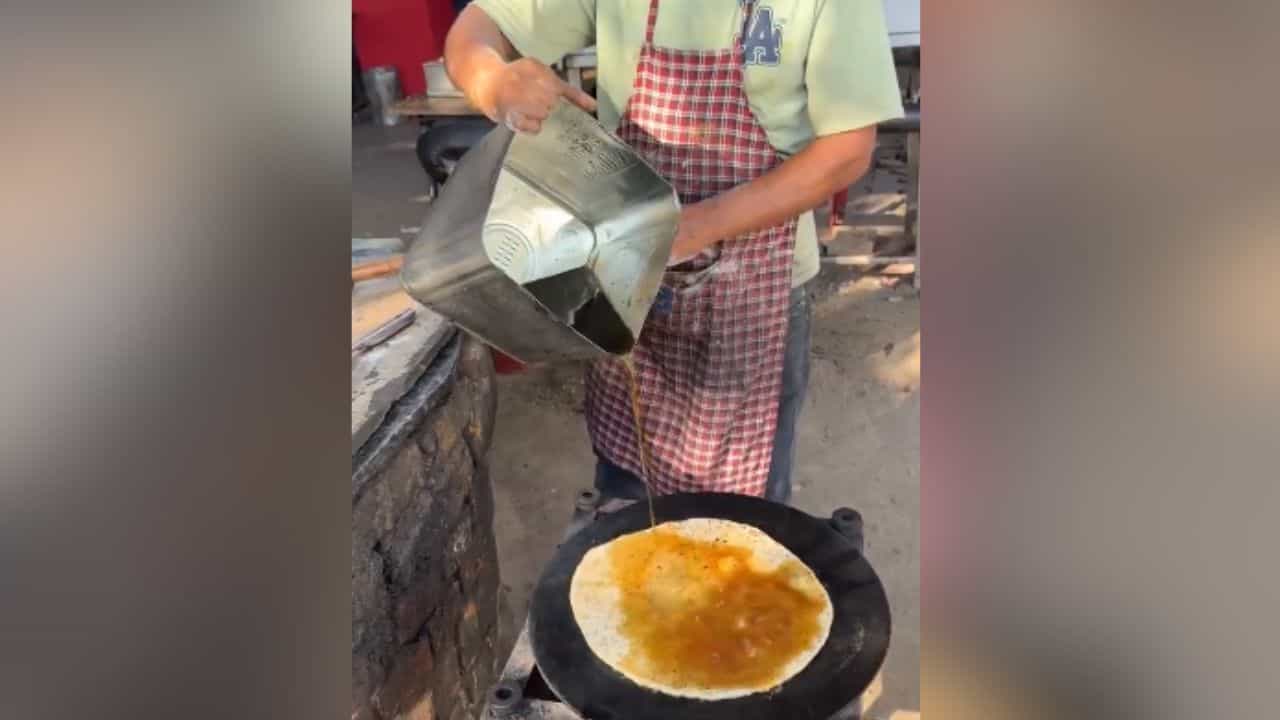 Chandigarh Diesel Paratha Reality Check: ਡੀਜ਼ਲ ਨਾਲ ਬਣੇ ਪਰਾਠੇ ਦੀ ਆਖਿਰ ਕੀ ਹੈ ਸਚਾਈ, ਵੀਡੀਓ ਦੇਖ ਕੇ ਜਾਣੋ Chandigarh Diesel Paratha Reality Check: ਡੀਜ਼ਲ ਨਾਲ ਬਣੇ ਪਰਾਠੇ ਦੀ ਆਖਿਰ ਕੀ ਹੈ ਸਚਾਈ, ਵੀਡੀਓ ਦੇਖ ਕੇ ਜਾਣੋ