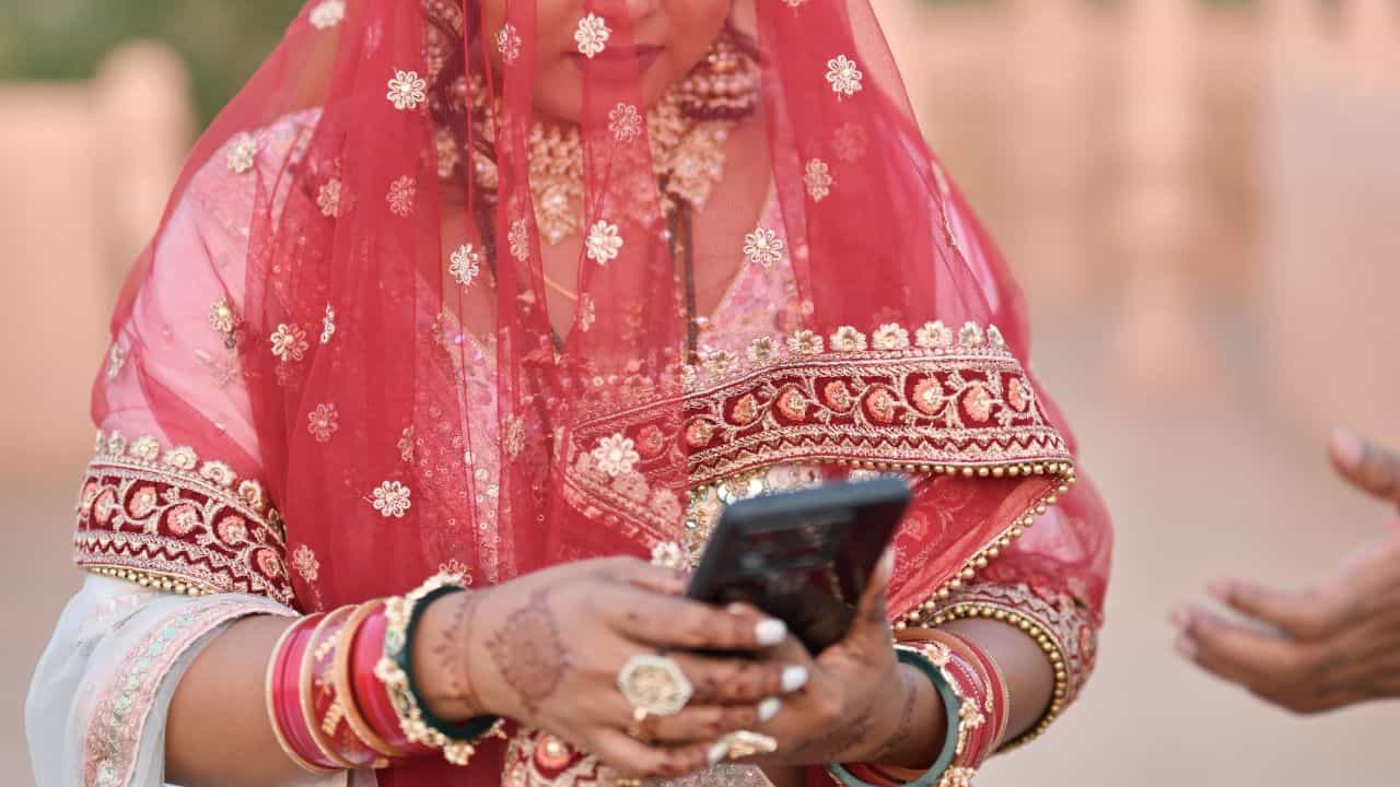 Shocking News: ਲਾਵਾਂ ਲੈਣ ਤੋਂ ਪਹਿਲਾਂ ਲਾੜੀ ਹੋਈ ਫਰਾਰ, ਇਹ ਰਿਹਾ ਕਾਰਨ Shocking News: ਲਾਵਾਂ ਲੈਣ ਤੋਂ ਪਹਿਲਾਂ ਲਾੜੀ ਹੋਈ ਫਰਾਰ, ਇਹ ਰਿਹਾ ਕਾਰਨ
