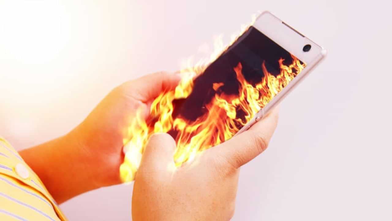Smartphone Overheating: ਤੁਹਾਡੀਆਂ ਇਹ 5 ਗਲਤੀਆਂ ਸਮਾਰਟਫੋਨ ਨੂੰ ਕਰ ਦਿੰਦੀਆਂ ਹਨ ਗਰਮ, ਇਨ੍ਹਾਂ ਤਰੀਕਿਆਂ ਨਾਲ ਠੰਡਾ ਕਰੋ