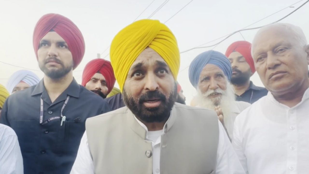 ਘੱਗਰ ਦੇ ਕੰਢੇ ਮਜ਼ਬੂਤ ਕਰਨ ਲੱਗਾ ਪ੍ਰਸ਼ਾਸਨ, CM ਮਾਨ ਨੇ ਲਿਆ ਜਾਇਜ਼ਾ ਘੱਗਰ ਦੇ ਕੰਢੇ ਮਜ਼ਬੂਤ ਕਰਨ ਲੱਗਾ ਪ੍ਰਸ਼ਾਸਨ, CM ਮਾਨ ਨੇ ਲਿਆ ਜਾਇਜ਼ਾ
