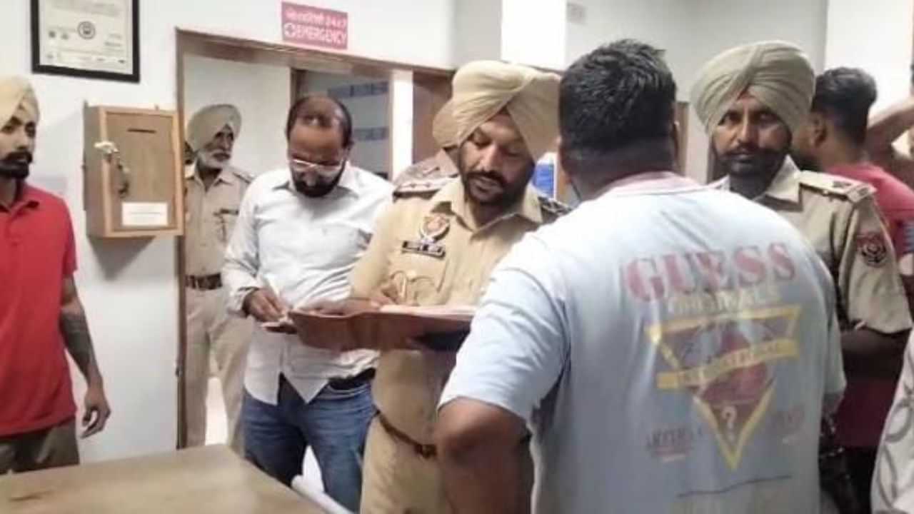ਫ਼ਿਰੋਜ਼ਪੁਰ ਕੇਂਦਰੀ ਜੇਲ੍ਹ ਦੇ ਬਾਹਰ ਖੜ੍ਹੇ ਨੌਜਵਾਨ ਤੇ ਫਾਇਰਿੰਗ, ਲੁਧਿਆਣਾ ਕੀਤਾ ਗਿਆ ਰੈਫ਼ਰ