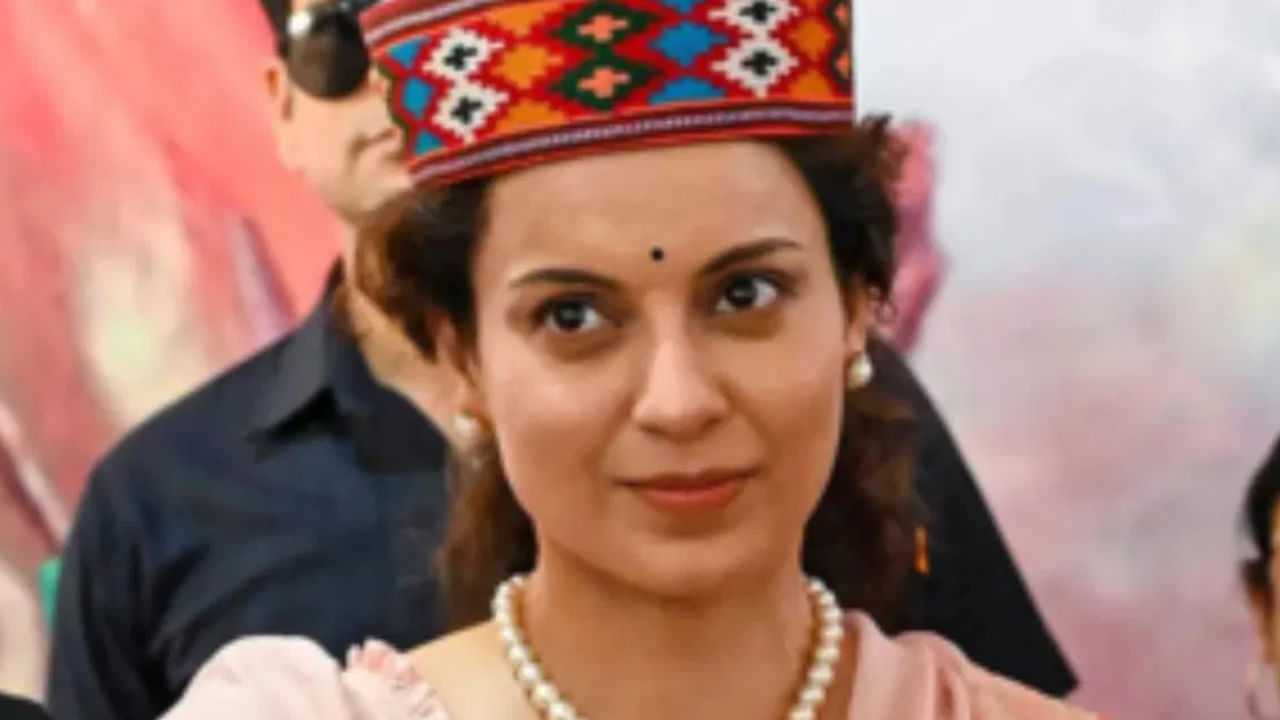 ਕੰਗਨਾ ਦਾ ਪੰਜਾਬੀਆਂ ‘ਤੇ ਵਿਵਾਦਿਤ ਬਿਆਨ, ਪਹਿਲਾਂ ਮਹਾਤਮਾ ਗਾਂਧੀ ‘ਤੇ ਕੀਤੀ ਸੀ ਪੋਸਟ ਕੰਗਨਾ ਦਾ ਪੰਜਾਬੀਆਂ ‘ਤੇ ਵਿਵਾਦਿਤ ਬਿਆਨ, ਪਹਿਲਾਂ ਮਹਾਤਮਾ ਗਾਂਧੀ ‘ਤੇ ਕੀਤੀ ਸੀ ਪੋਸਟ