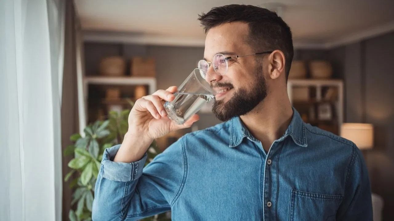 Dehydration Symptoms: ਸਰੀਰ ਵਿੱਚ ਪਾਣੀ ਦੀ ਕਮੀ ਤਾਂ ਨਹੀਂ ਹੋ ਗਈ? ਇਸ ਤਰ੍ਹਾਂ ਦਾ ਪਤਾ ਲਗਾਓ