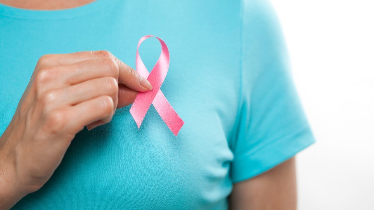 Breast Cancer: ਹਰ ਮਿੰਟ ਇੱਕ ਔਰਤ ਦੀ ਇਸ ਕੈਂਸਰ ਨਾਲ ਹੋ ਰਹੀ ਮੌਤ, WHO ਦੀ ਰਿਪੋਰਟ ਵਿੱਚ ਖੁਲਾਸਾ Breast Cancer: ਹਰ ਮਿੰਟ ਇੱਕ ਔਰਤ ਦੀ ਇਸ ਕੈਂਸਰ ਨਾਲ ਹੋ ਰਹੀ ਮੌਤ, WHO ਦੀ ਰਿਪੋਰਟ ਵਿੱਚ ਖੁਲਾਸਾ