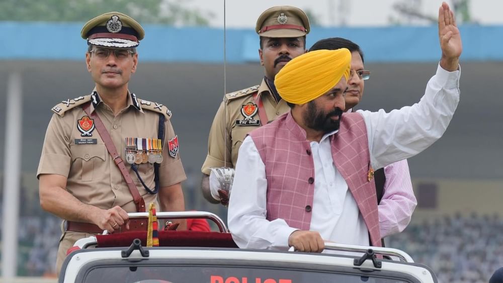 ਉਲੰਪਿਕ ਵਿੱਚ ਕਾਂਸੀ ਦਾ ਤਗ਼ਮਾ ਜਿੱਤਣ ਵਾਲੀ ਹਾਕੀ ਟੀਮ ਬਾਰੇ ਬੋਲਦਿਆਂ ਉਨ੍ਹਾਂ ਕਿਹਾ ਕਿ 10 ਖਿਡਾਰੀ ਪੰਜਾਬ ਦੇ ਹਨ। ਇਨ੍ਹਾਂ ਖਿਡਾਰੀਆਂ ਨੂੰ ਜਲਦੀ ਹੀ ਸਨਮਾਨਿਤ ਕੀਤਾ ਜਾਵੇਗਾ। ( Pic Credit: X)