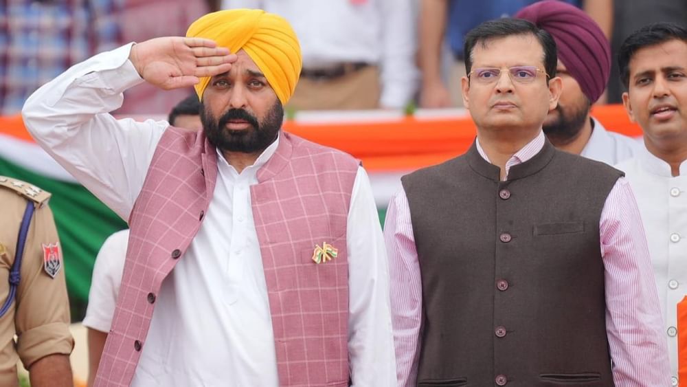 ਉਨ੍ਹਾਂ ਕਿਹਾ ਕਿ ਸਾਡੇ ਦੇਸ਼ ਵਿੱਚ ਈਦ, ਰਾਮ ਨੌਮੀ, ਹਨੂੰਮਾਨ ਜਯੰਤੀ ਵਰਗੇ ਤਿਉਹਾਰ ਇਕੱਠੇ ਮਨਾਏ ਜਾਂਦੇ ਹਨ। ਸ਼ਹੀਦ ਸਮੁੱਚੇ ਦੇਸ਼ ਦੇ ਹਨ ਅਤੇ ਉਨ੍ਹਾਂ ਨੂੰ ਵੰਡਿਆ ਨਹੀਂ ਜਾਣਾ ਚਾਹੀਦਾ। ( Pic Credit: X)