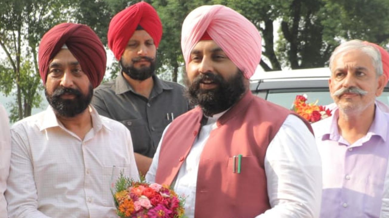 ਨੰਗਲ ਸ਼ਹਿਰ ਦੇ ਵਿਕਾਸ ਤੇ 20.50 ਕਰੋੜ ਰੁਪਏ ਖਰਚ ਕੀਤੇ ਜਾਣਗੇ: ਕੈਬਨਿਟ ਮੰਤਰੀ ਨੰਗਲ ਸ਼ਹਿਰ ਦੇ ਵਿਕਾਸ ਤੇ 20.50 ਕਰੋੜ ਰੁਪਏ ਖਰਚ ਕੀਤੇ ਜਾਣਗੇ: ਕੈਬਨਿਟ ਮੰਤਰੀ