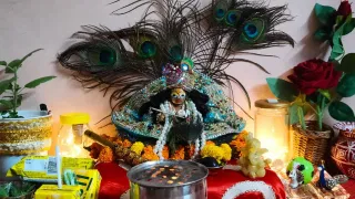 Krishna Janmashtami 2024: ਜਨਮ ਅਸ਼ਟਮੀ ਦੇ ਦਿਨ ਇਸ ਤਰ੍ਹਾਂ ਸਜਾਓ ਪੂਜਾ ਘਰ, ਹਰ ਕੋਈ ਕਰੇਗਾ ਤਾਰੀਫ
