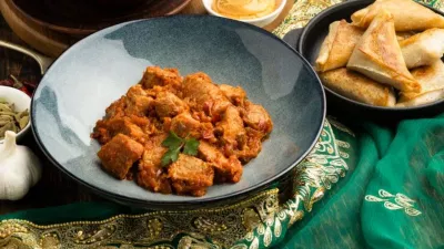 ਚਿਕਨ ਜਾਂ ਮਟਨ…ਸਰੀਰ ਲਈ ਕਿਹੜਾ ਬਿਹਤਰ? ਜਾਣੋ ਉਹ ਰਾਜ ਜੋ ਕਿਸੇ ਨੂੰ ਨਹੀਂ ਪਤਾ!