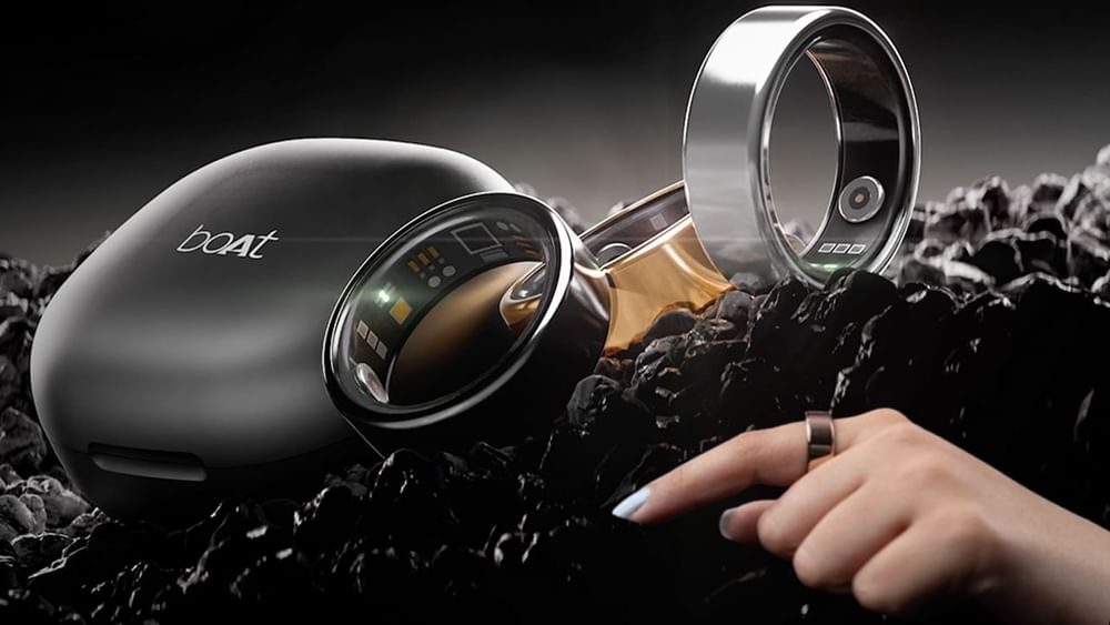 boAt Smart Ring: ਸਮਾਰਟ ਰਿੰਗ ਗਿਫਟ ਦੇਣ ਲਈ ਵਧੀਆ ਵਿਕਲਪ ਸਾਬਤ ਹੋ ਸਕਦੀ ਹੈ। ਇਸ ਵਿੱਚ ਕਈ ਸ਼ਾਨਦਾਰ ਵਿਸ਼ੇਸ਼ਤਾਵਾਂ ਉਪਲਬਧ ਹਨ, ਸਿਹਤ ਨਿਗਰਾਨੀ ਅਤੇ ਮੈਗਨੈਟਿਕ ਚਾਰਜਿੰਗ ਕੇਸ ਵੀ ਉਪਲਬਧ ਹਨ। ਤੁਸੀਂ ਇਸ ਨੂੰ ਸਿਰਫ 3,299 ਰੁਪਏ 'ਚ ਡਿਸਕਾਊਂਟ ਨਾਲ ਖਰੀਦ ਸਕਦੇ ਹੋ।