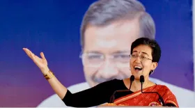 Atishi Marlena Singh: ਪਿਤਾ ਅਤੇ ਪਤੀ ਦਾ ਸਰਨੇਮ ਇੱਕੋ ਪਰ ਆਤਿਸ਼ੀ ਦਾ ਸਰਨੇਮ ਵੱਖਰਾ ਕਿਉਂ, ਜਾਣੋ ਕੀ ਹੈ ਸੱਚ? Atishi Marlena Singh: ਪਿਤਾ ਅਤੇ ਪਤੀ ਦਾ ਸਰਨੇਮ ਇੱਕੋ ਪਰ ਆਤਿਸ਼ੀ ਦਾ ਸਰਨੇਮ ਵੱਖਰਾ ਕਿਉਂ, ਜਾਣੋ ਕੀ ਹੈ ਸੱਚ?