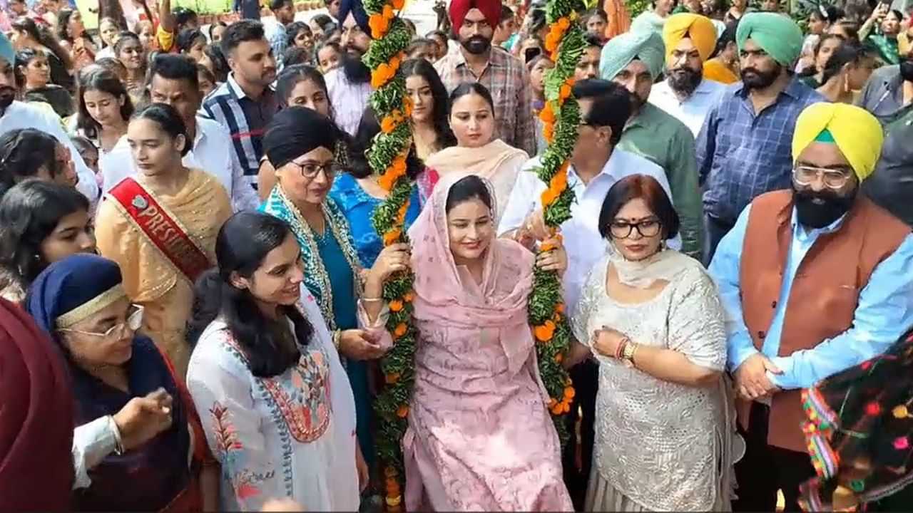 Dr Gurpreet Kaur: CM ਮਾਨ ਦੀ ਪਤਨੀ ਪਹੁੰਚੀ ਲੁਧਿਆਣਾ, ਬੋਲੀ ਸਿਆਸਤ ਚ ਸ਼ਾਮਲ ਹੋਣ ਦਾ ਫਿਲਹਾਲ ਕੋਈ ਵਿਚਾਰ ਨਹੀਂ