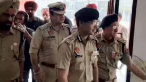 ਜਲੰਧਰ 'ਚ DGP ਗੌਰਵ ਯਾਦਵ ਨੇ ਅਚਨਚੇਤ ਨਿਰੀਖਣ, ਲੋਕਾਂ ਨਾਲ ਕੀਤੀ ਗੱਲਬਾਤ