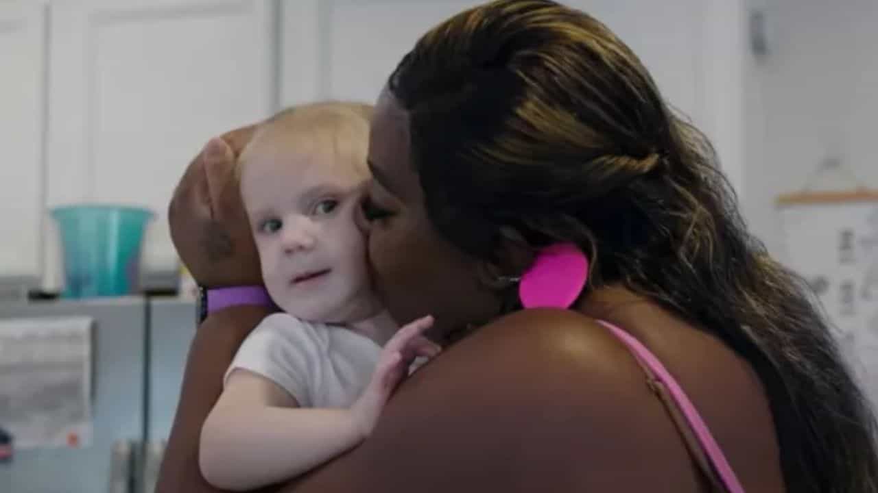 Viral: ਸਾਂਵਲੀ ਮਾਂ ਦੇ ਘਰ ਆਇਆ ਦੁੱਧ ਚਿੱਟਾ ਬੱਚਾ, ਯਕੀਨ ਦਵਾਉਣ ਲਈ ਔਰਤ ਨੂੰ ਕਰਵਾਉਣਾ ਪਿਆ DNA test Viral: ਸਾਂਵਲੀ ਮਾਂ ਦੇ ਘਰ ਆਇਆ ਦੁੱਧ ਚਿੱਟਾ ਬੱਚਾ, ਯਕੀਨ ਦਵਾਉਣ ਲਈ ਔਰਤ ਨੂੰ ਕਰਵਾਉਣਾ ਪਿਆ DNA test