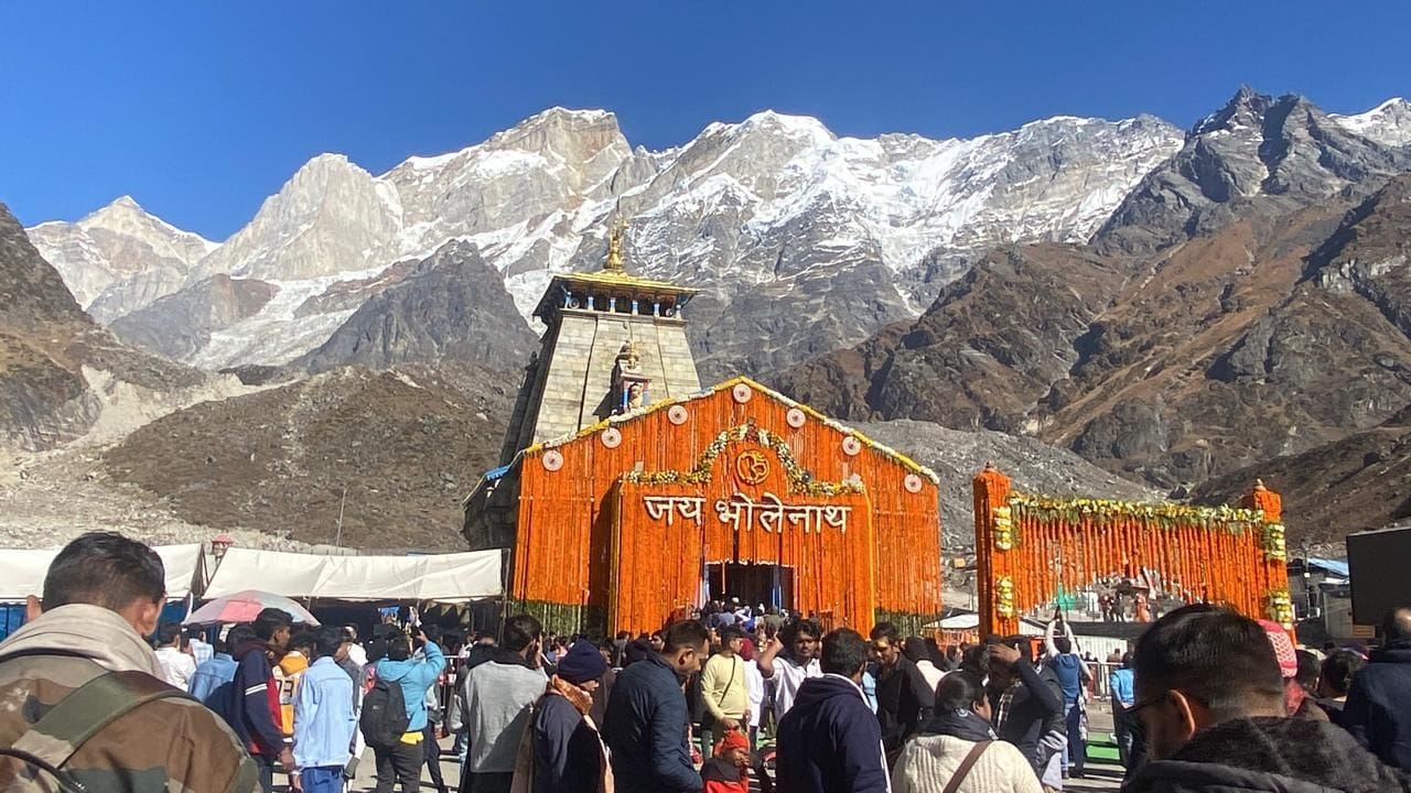 Kedarnath Dham: ਢੋਲ-ਨਗਾੜਿਆਂ ਨਾਲ ਖੁੱਲ੍ਹੇ ਕੇਦਾਰਨਾਥ ਦੇ ਕਪਾਟ, ਵੇਖੋ ਸ਼ਾਨਦਾਰ ਤਸਵੀਰਾਂ