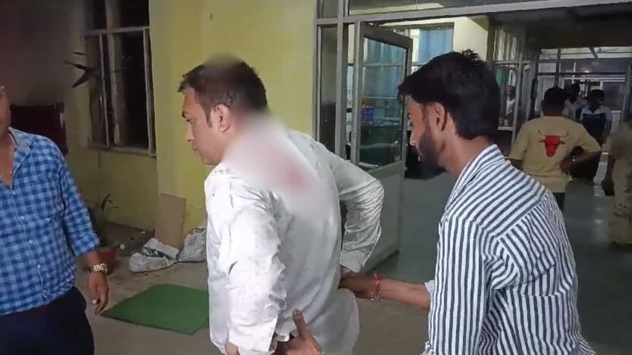 Panchyati Elections: ਲੁਧਿਆਣਾ ਚ ਪੰਚਾਇਤੀ ਚੋਣਾਂ ਨੂੰ ਲੈ ਕੇ ਦੋ ਧੜਿਆਂ ਚ ਝੜਪ, ਪ੍ਰਚਾਰ ਦੌਰਾਨ ਨੌਜਵਾਨਾਂ ਤੇ ਕੁੱਟਮਾਰ ਦੇ ਇਲਜ਼ਾਮ